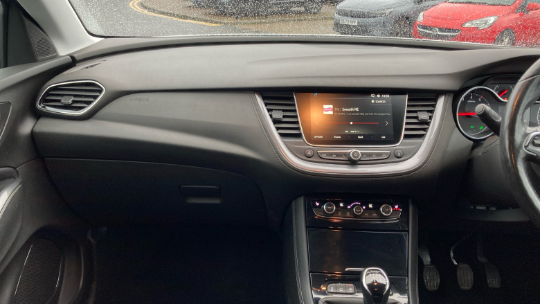 Vauxhall Grandland X 1.2 Turbo SRi Nav 5dr Petrol Hatchback